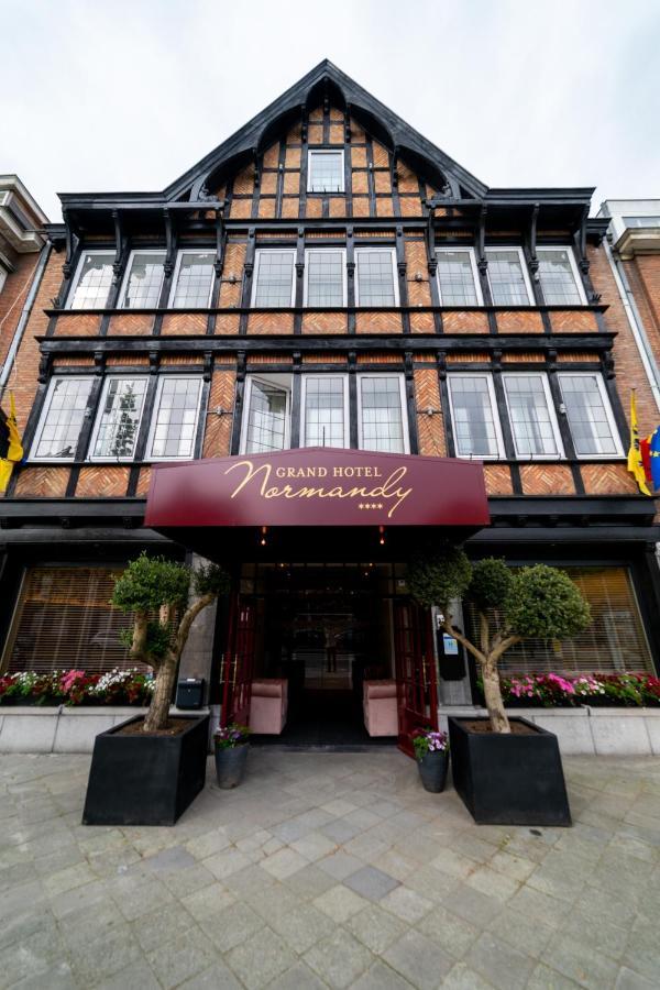 Floris Hotel 4*