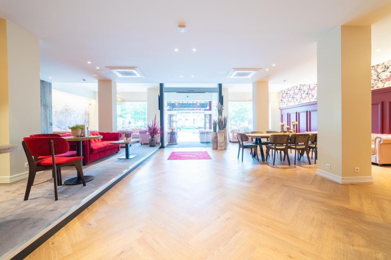 Floris Hotel 4*